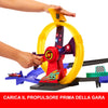 playset Pista della Vittoria di Saetta McQueen con effetti di luce e lanciatore a molla
