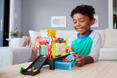 Disney Pixar Cars - Playset Autolavaggio Corsa Cambia Colore