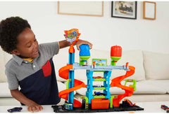 Hot Wheels City - Mega Torre Autolavaggio con macchinina e serbatoi per l'acqua